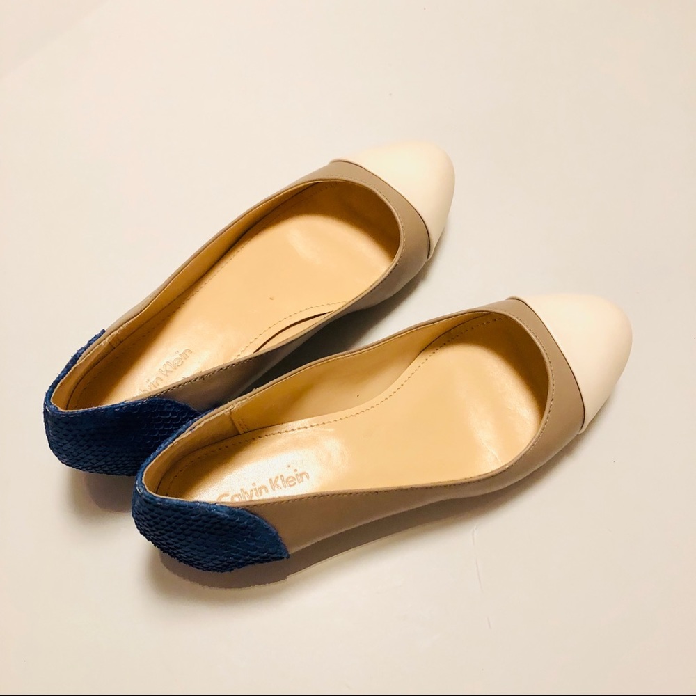 Calvin Klein women’s flat